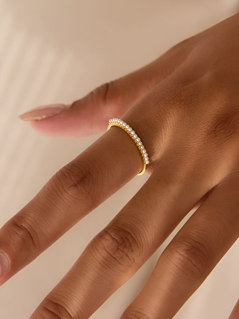 Anore Dainty Pavé Gold Band Ring
