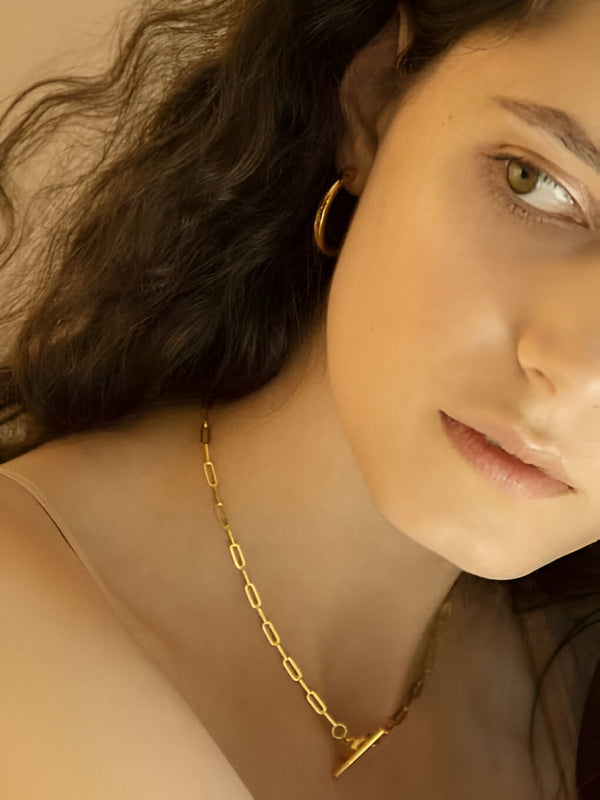 Dainty Gold Link Necklace with Toggle Clasp