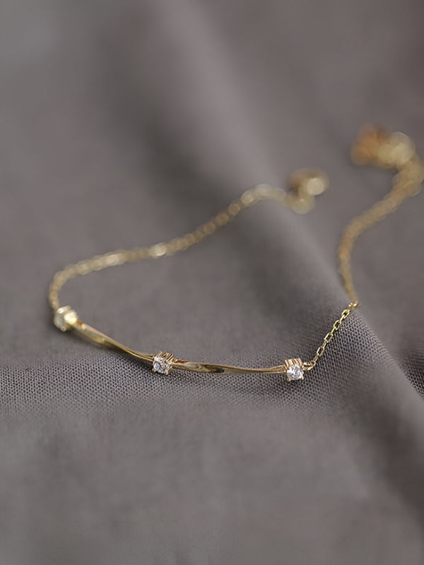 Dainty Zirconia Bar Bracelet